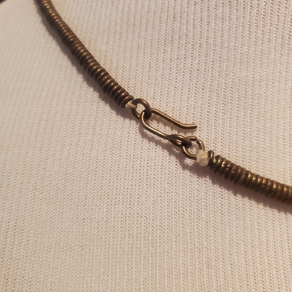 Vintage faux bone beaded necklace with yellow accent beads & brass rings - Picture 5 of 5